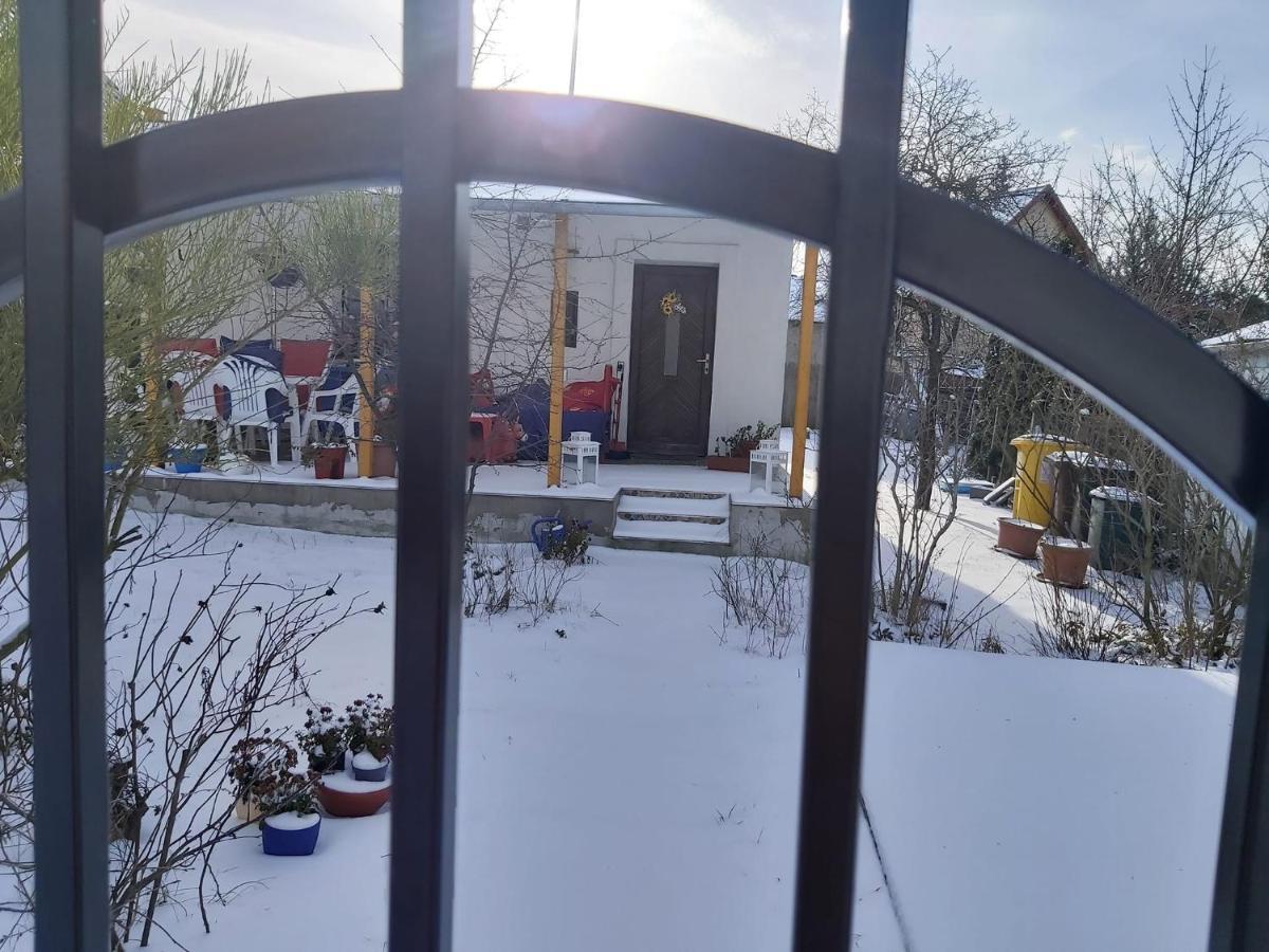 Deel Apartman Nyiregyhaza Bagian luar foto