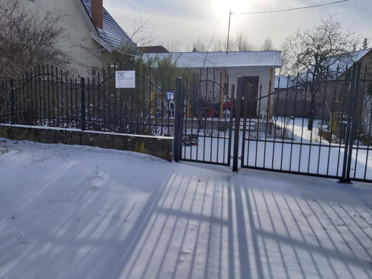 Deel Apartman Nyiregyhaza Bagian luar foto